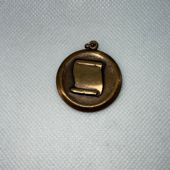 SCROLL / DIPLOMA PENDANT NECKLACE MEDAL BRONZE TONE CHARM - Picture 3 of 10